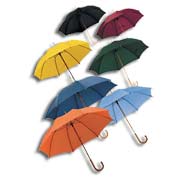 Paraguas publicitarias en colores llamativos